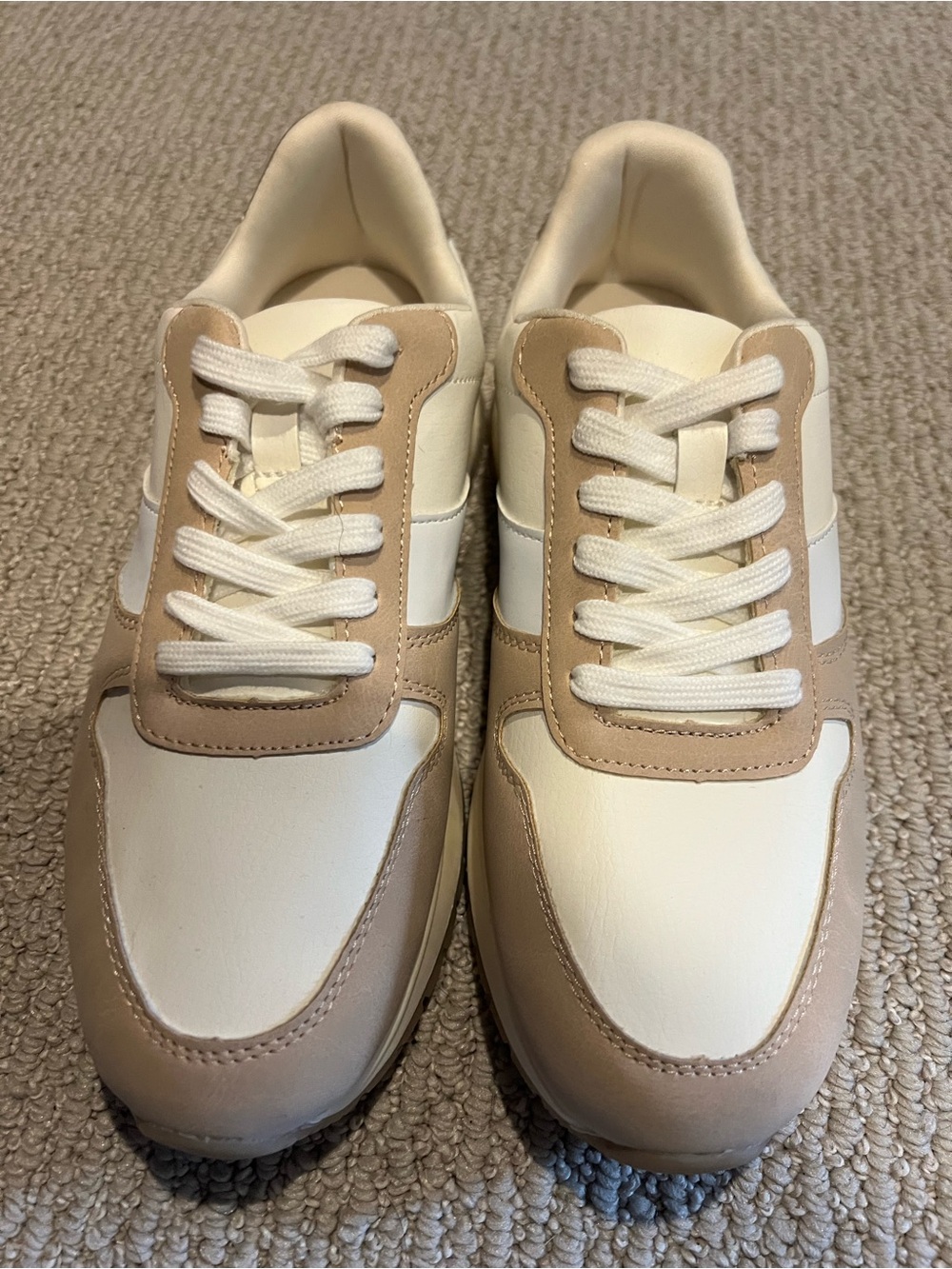 These Time and Tru women's chunky jogger sneakers NEW $12